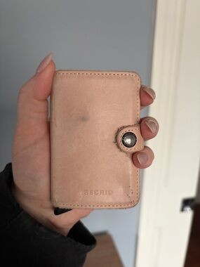 Secrid Pink Leather Cardholder Wallet
